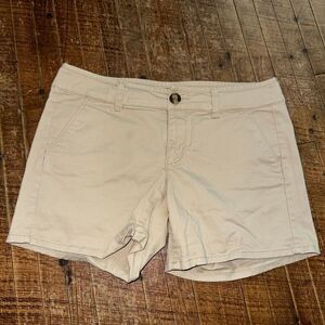 American Eagle tan flat front midi stretch size 4 shorts